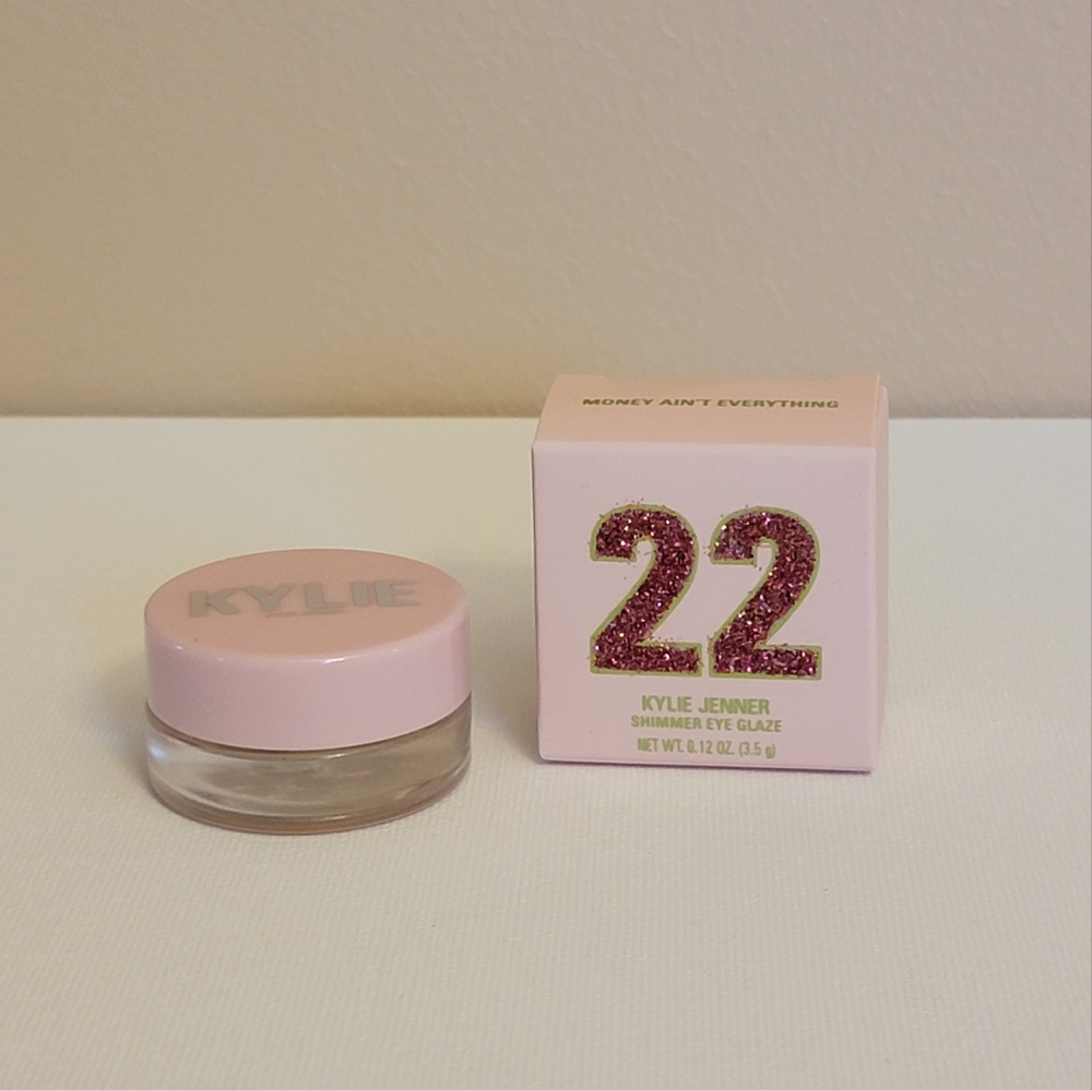 Kylie Jenner "Money Ain't Everything" Shimmer Eye Glaze